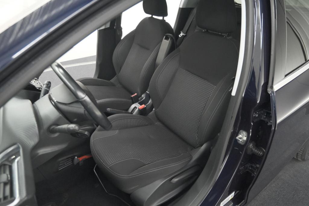 Peugeot 208 puretech 110 tech edition | camera | apple carplay | parkeersen