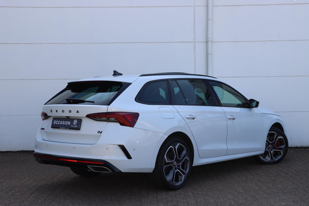 Skoda Octavia combi 1.4 tsi iv rs 245pk dsg6