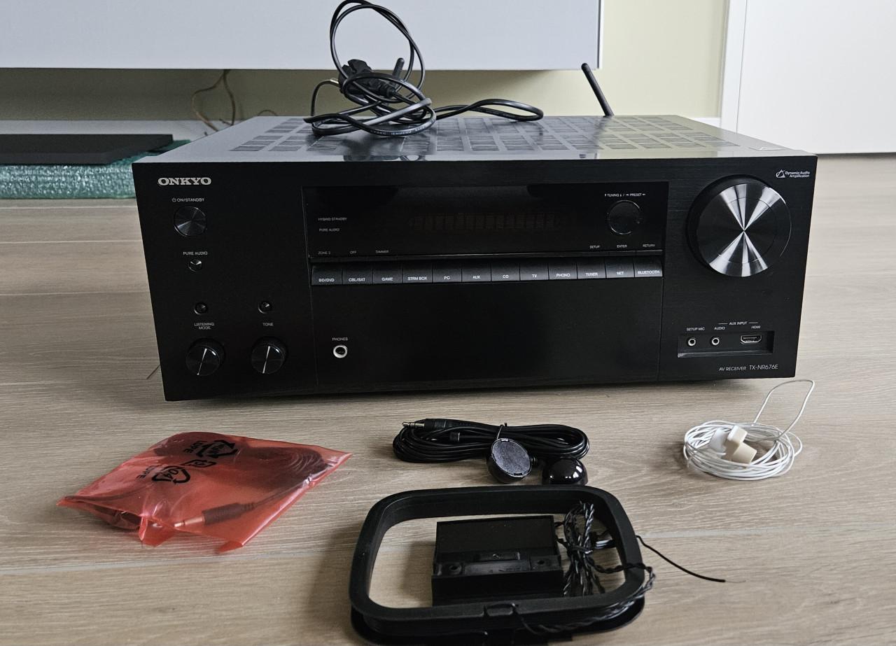 Z.g.a.n. Onkyo A/V Receiver TX NR 676E