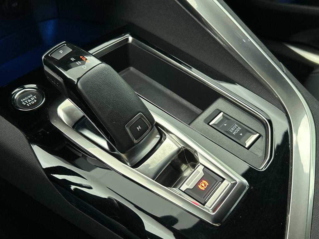 Peugeot 5008 180pk gt pack business | rijklaar | trekhaak | leer | adaptiev