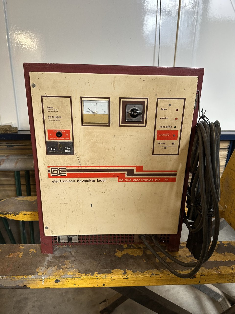 Heftruck lader 220 volt