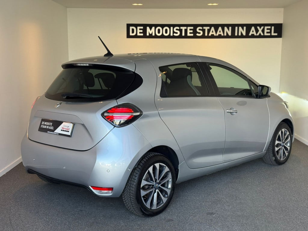 Renault Zoe r135 intens 52 kwh (koopaccu / ccs)