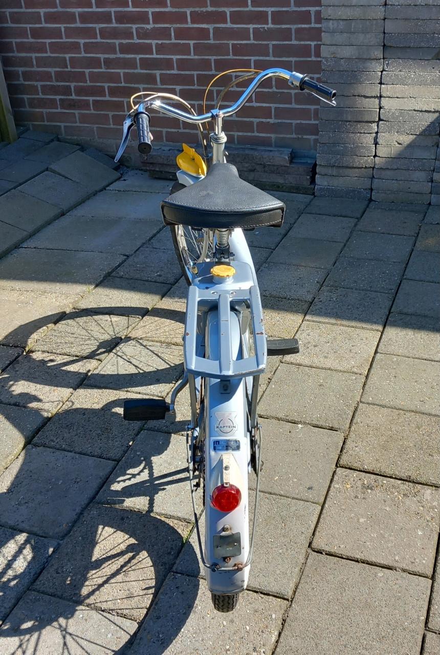 Kaptein mobylette eeg