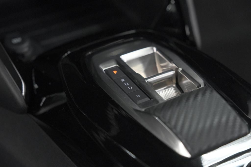 Peugeot 208 ev allure 50 kwh | soh 99,9% | 11 kw laadfunctie | apple carpla