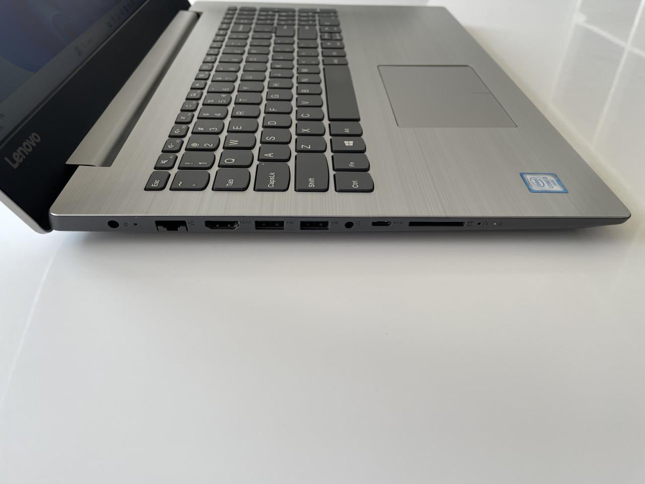 Lenovo 15.6 laptop | SSD Windows 11 Office pakket