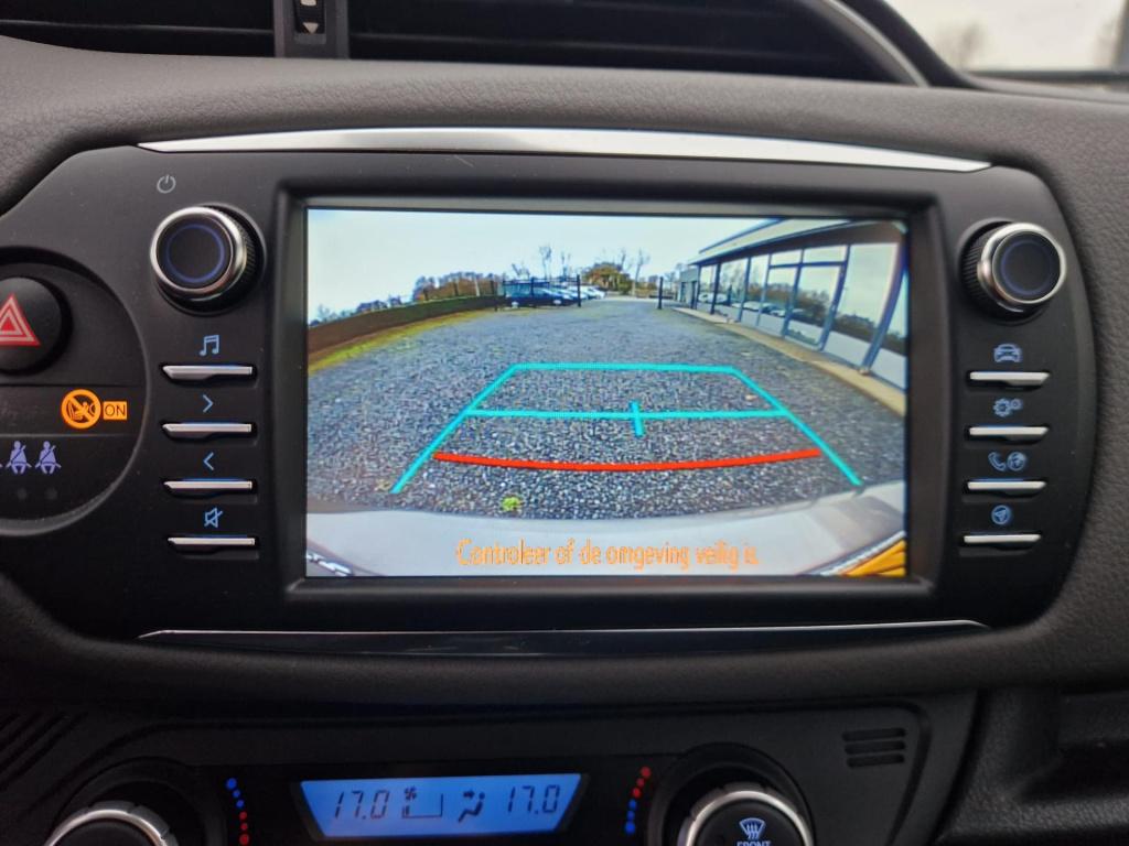 Toyota Yaris 1.5 hybrid dynamic | automaat | navi| rijstrookwaarschuwing | 