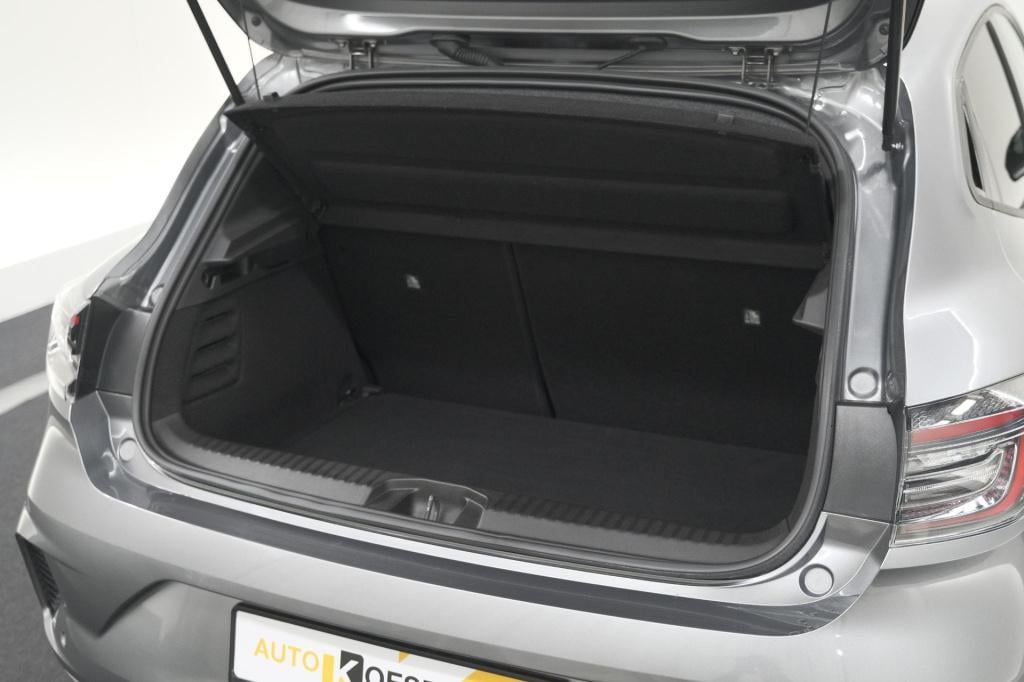 Renault Clio tce 90 gpf techno | 360 camera | 9.3 inch grootscherm | apple 