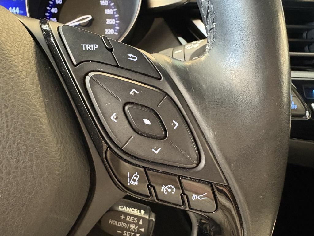 Toyota C-hr 1.8 hybrid dynamic