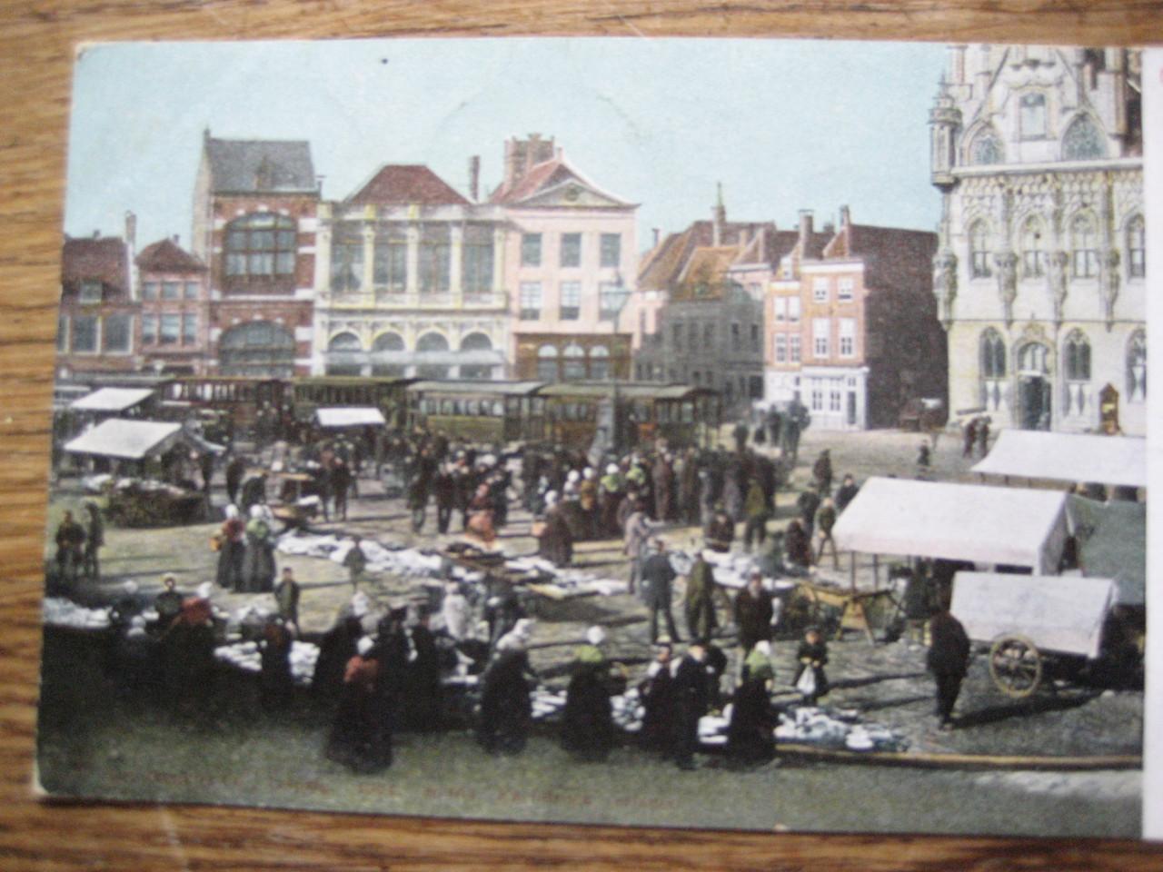 Antiek en brocante markt grote Markt Middelburg