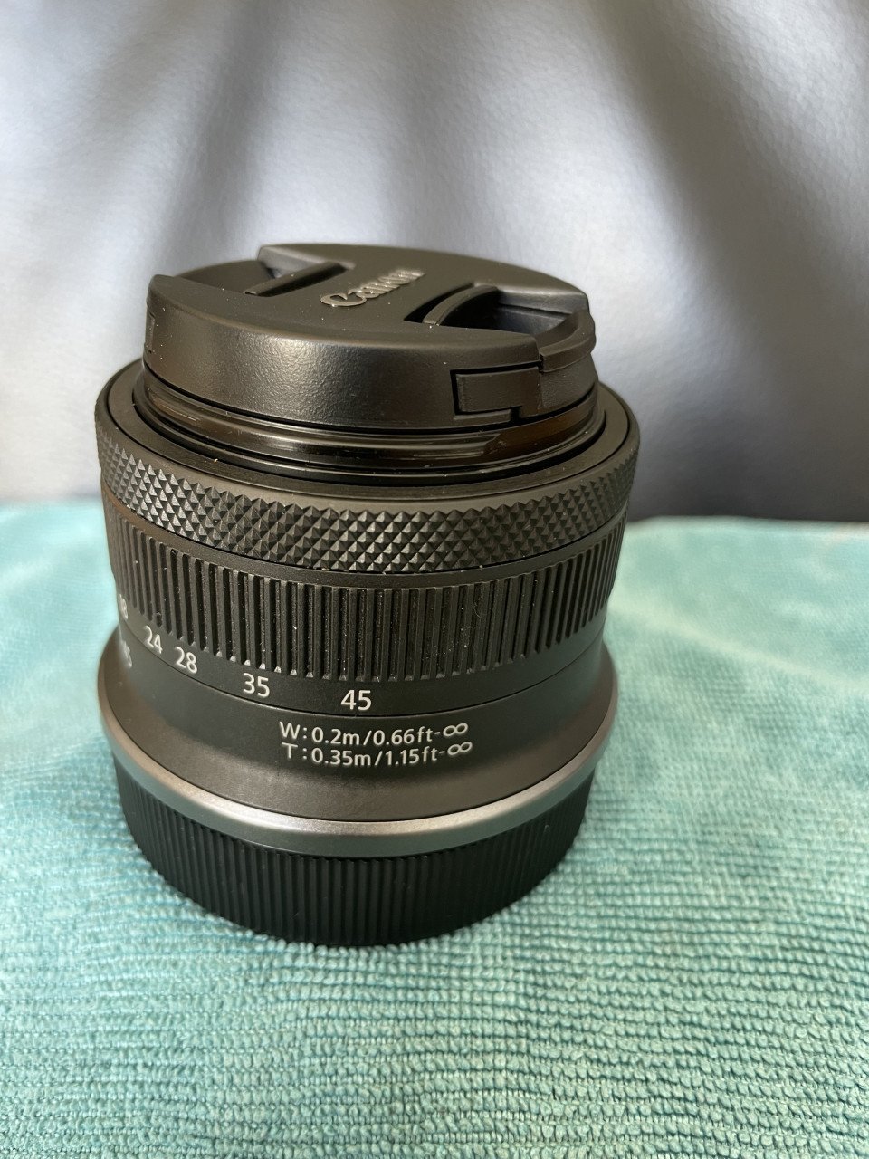 Canon RF-S18-45mm