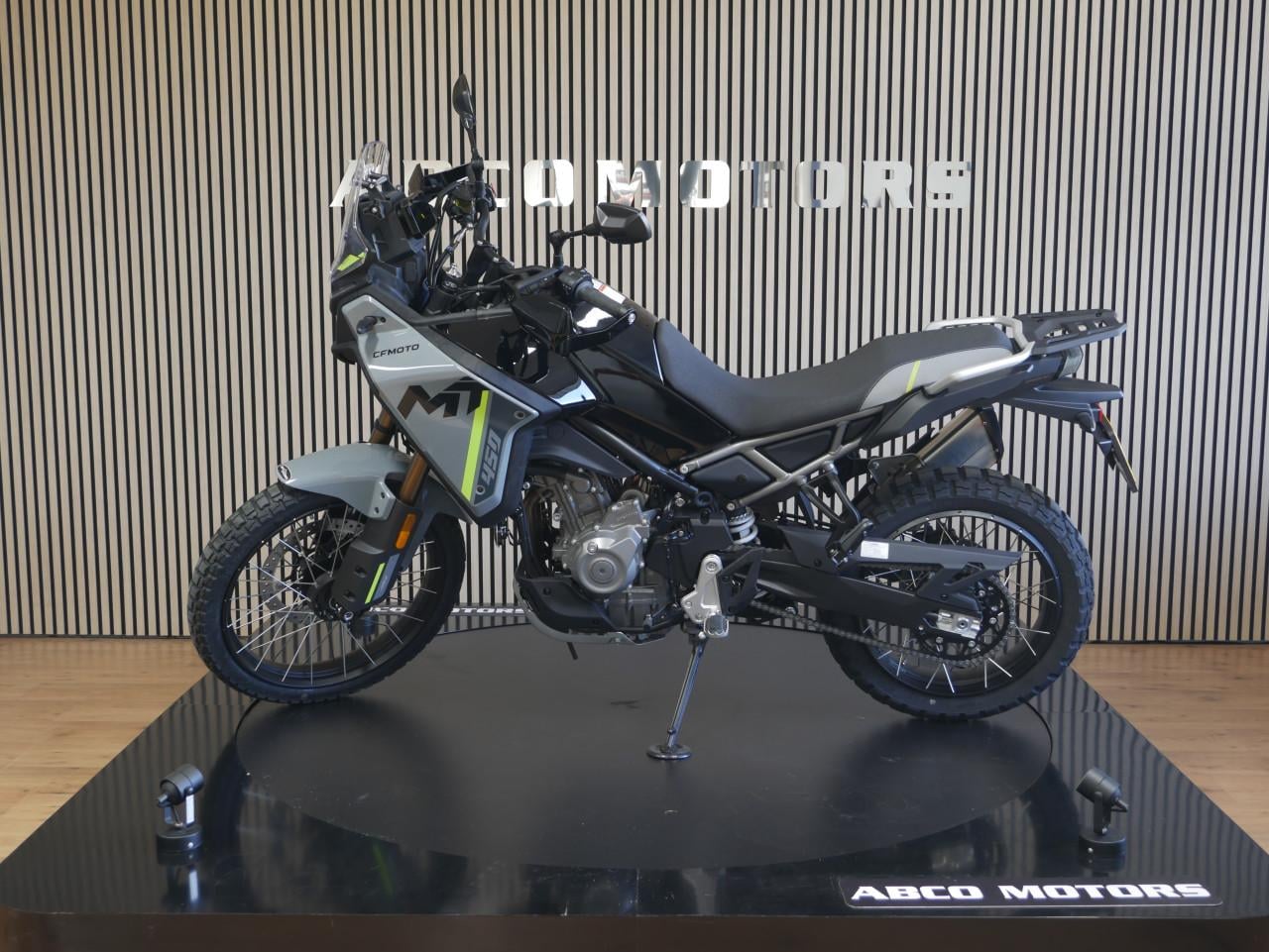 CFMOTO 450 MT