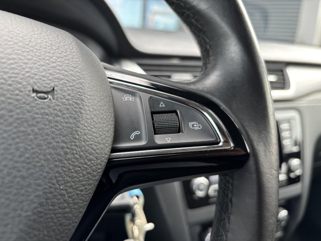 Skoda Rapid spaceback 1.0 tsi greentech clever | trekhaak | navigatie | sto