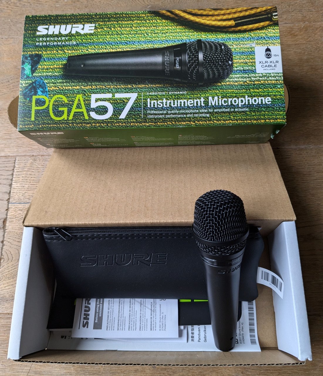 Vier dynamische microfoons (AKG, 2x Shure en DAP)