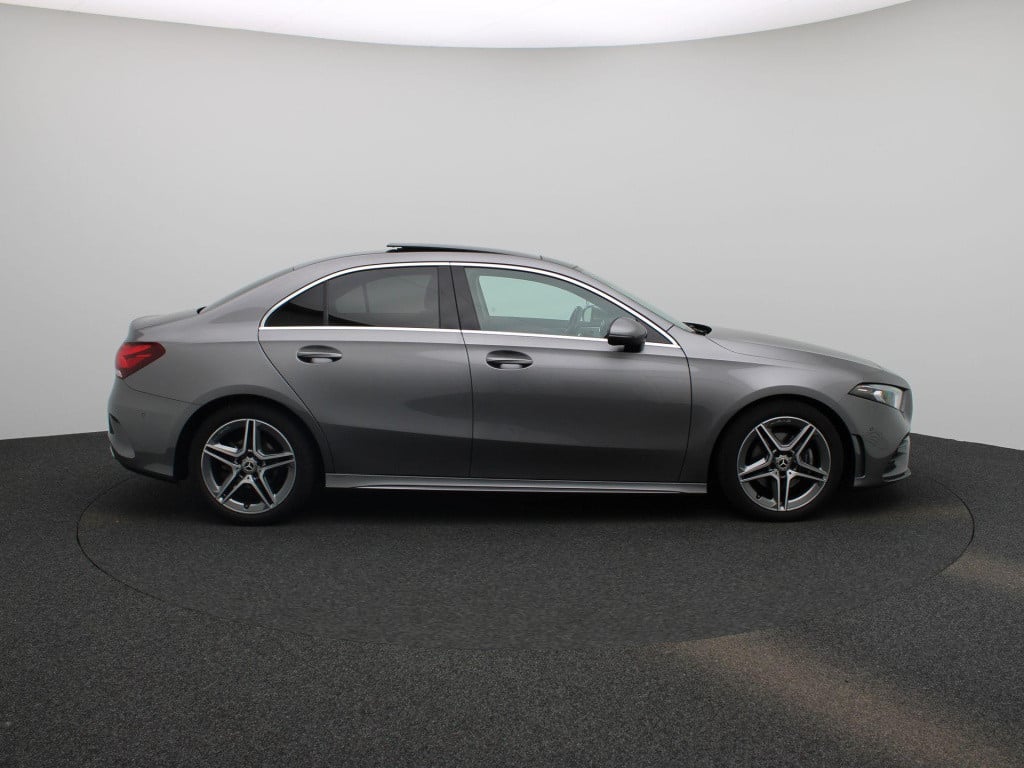 Mercedes-Benz A-Klasse 180 business solution amg | automaat | lmv | panoram