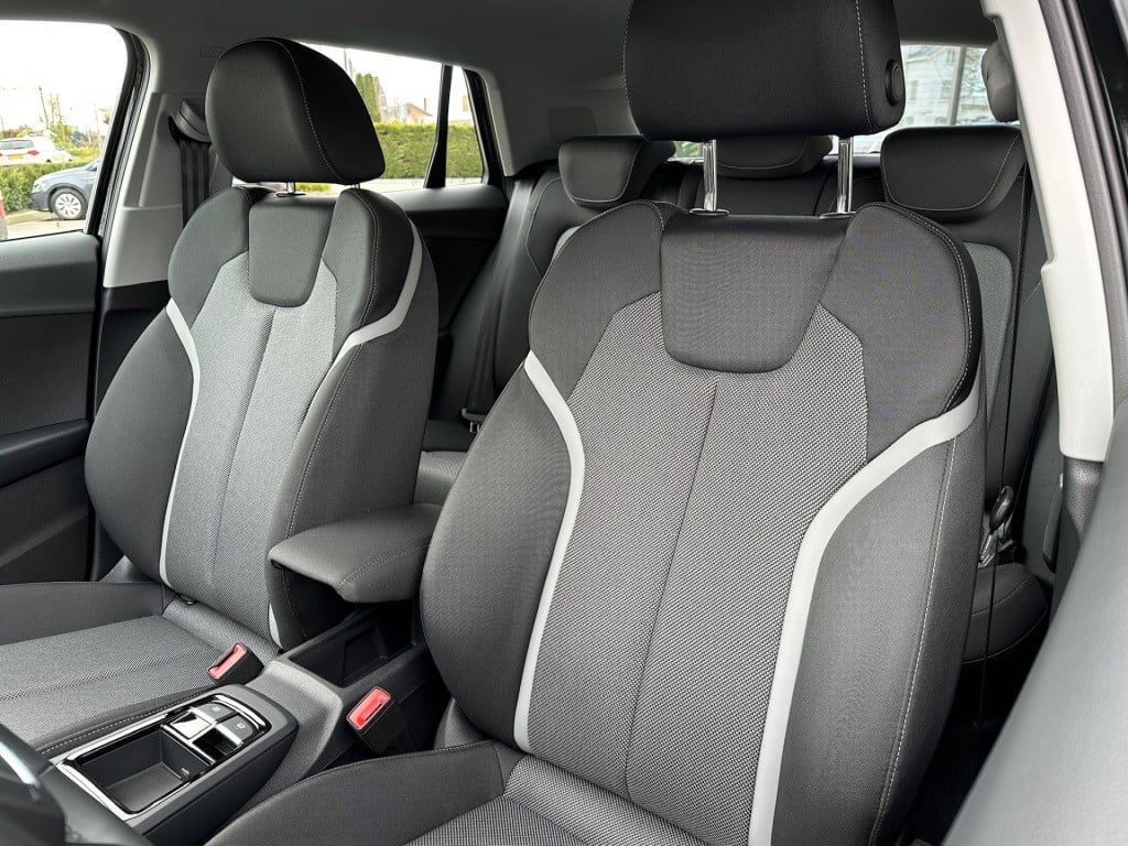 Audi Q2 35 tfsi 150pk s-tronic s-line | camera | keyless | adapt. cruise | 