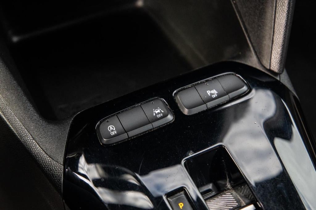 Opel Corsa 1.2 turbo gs black line / apple carplay / automaat / 360 camera 