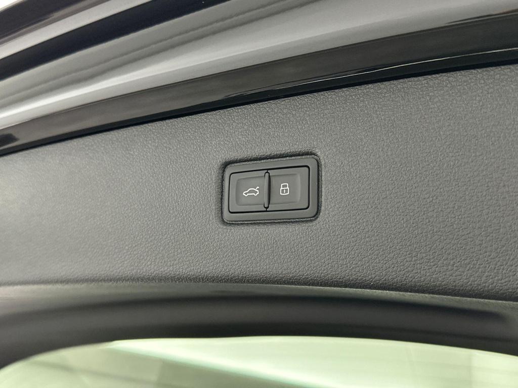 Audi Q7 pro line s 55 tfsi e 290 kw / 394 pk suv 8 versn.