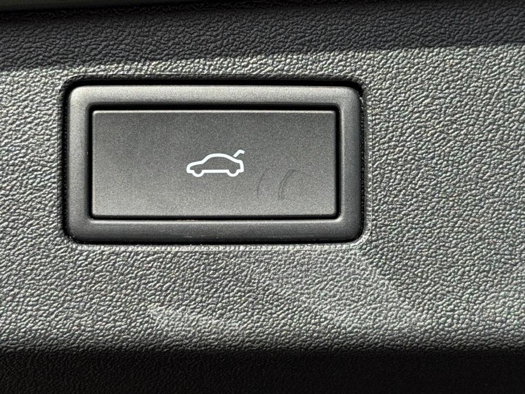 Volkswagen Tiguan 1.5 ehybrid r-line | black line | 360 camera | trekhaak |