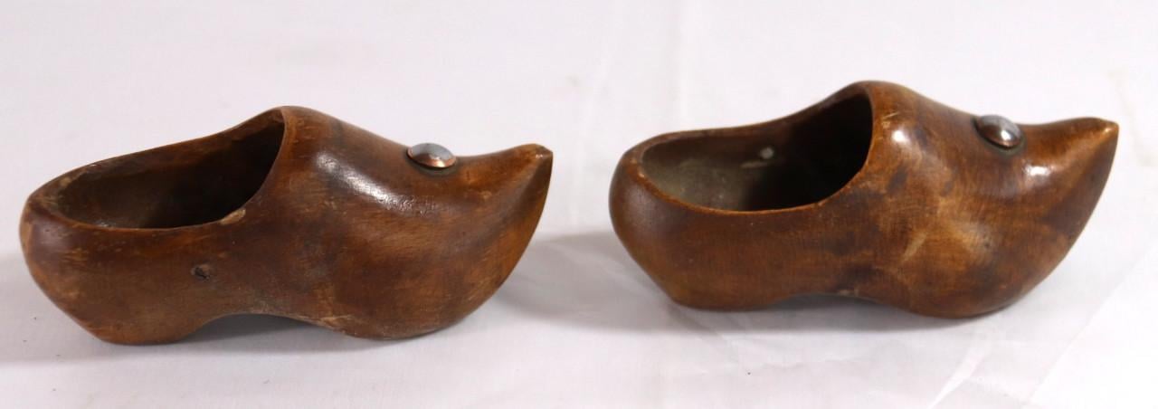 1 paar houten  klompjes
