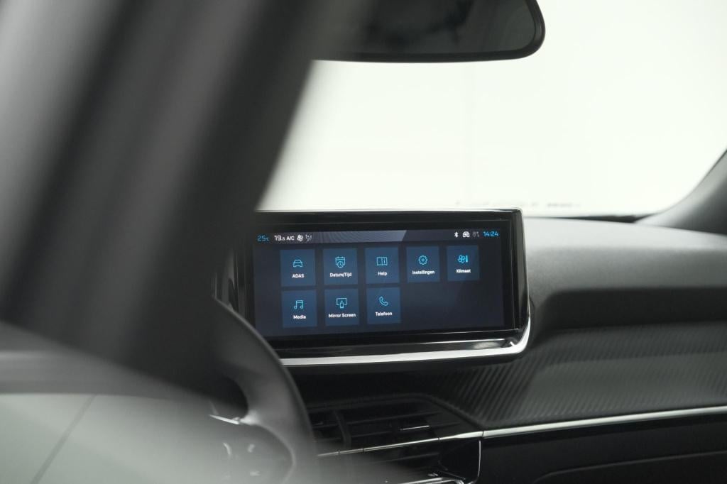 Peugeot 2008 1.2 hybrid 145 allure | apple carplay | climate control | park