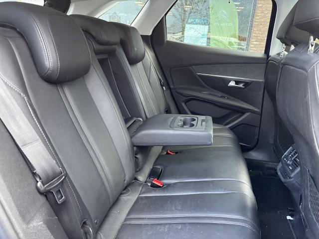 Peugeot 3008 allure 1.6turbo-165pk automaat(eat6) navi/camera/lmv18/keyless