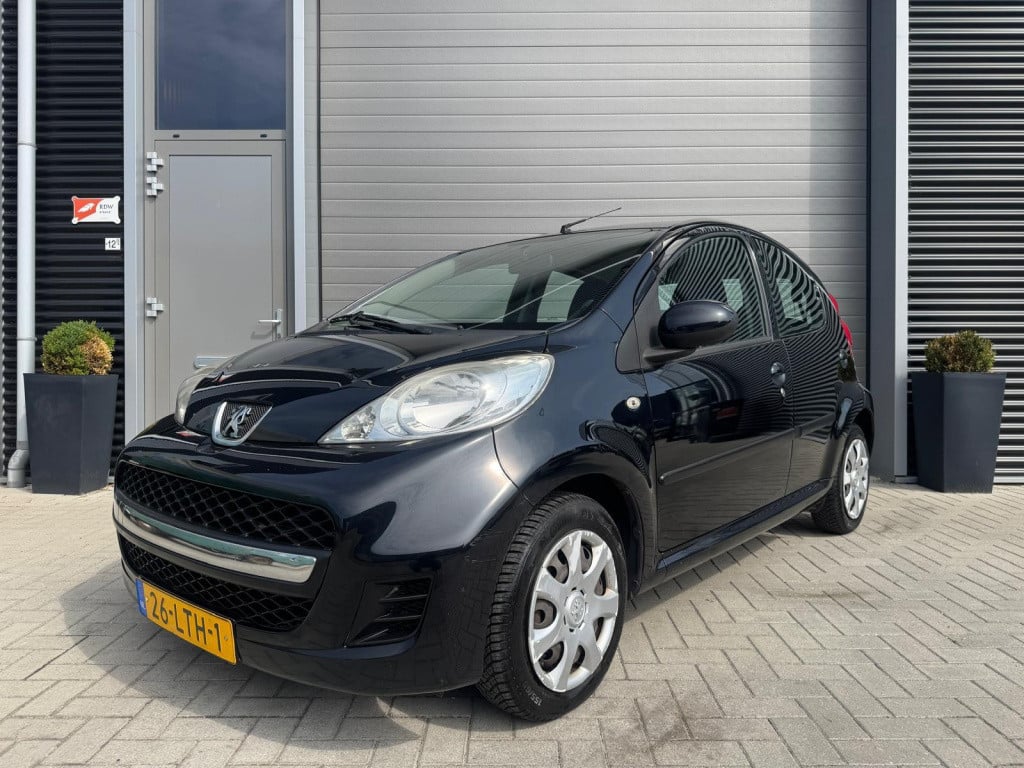 Peugeot 107 1.0-12v xs/nap/apk/airco