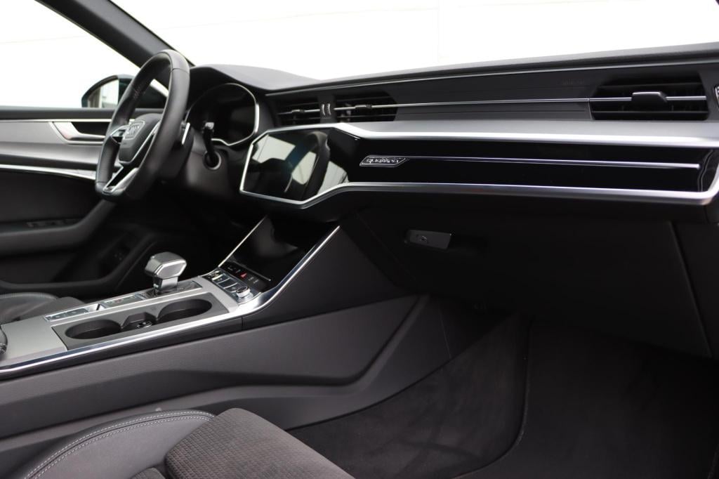 Audi A6 avant 55 tfsi e quattro s edition competition 367pk s-tronic