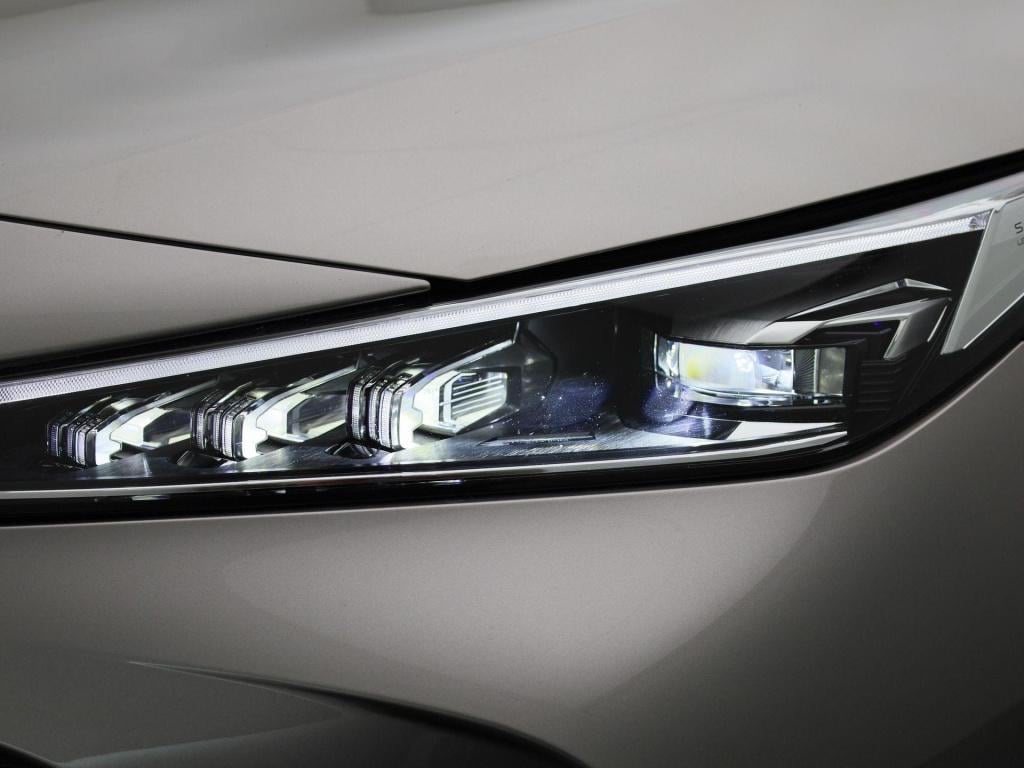 MG Hs phev 1.5 272pk aut. luxury | leder | camera | carplay | adaptieve cru