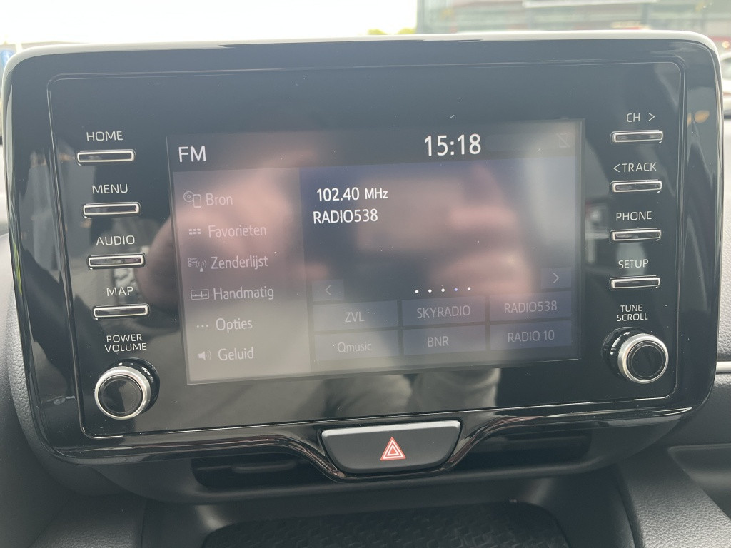 Toyota Yaris | net binnen | 1.5 hyb. dynamic | camera | apple carplay |