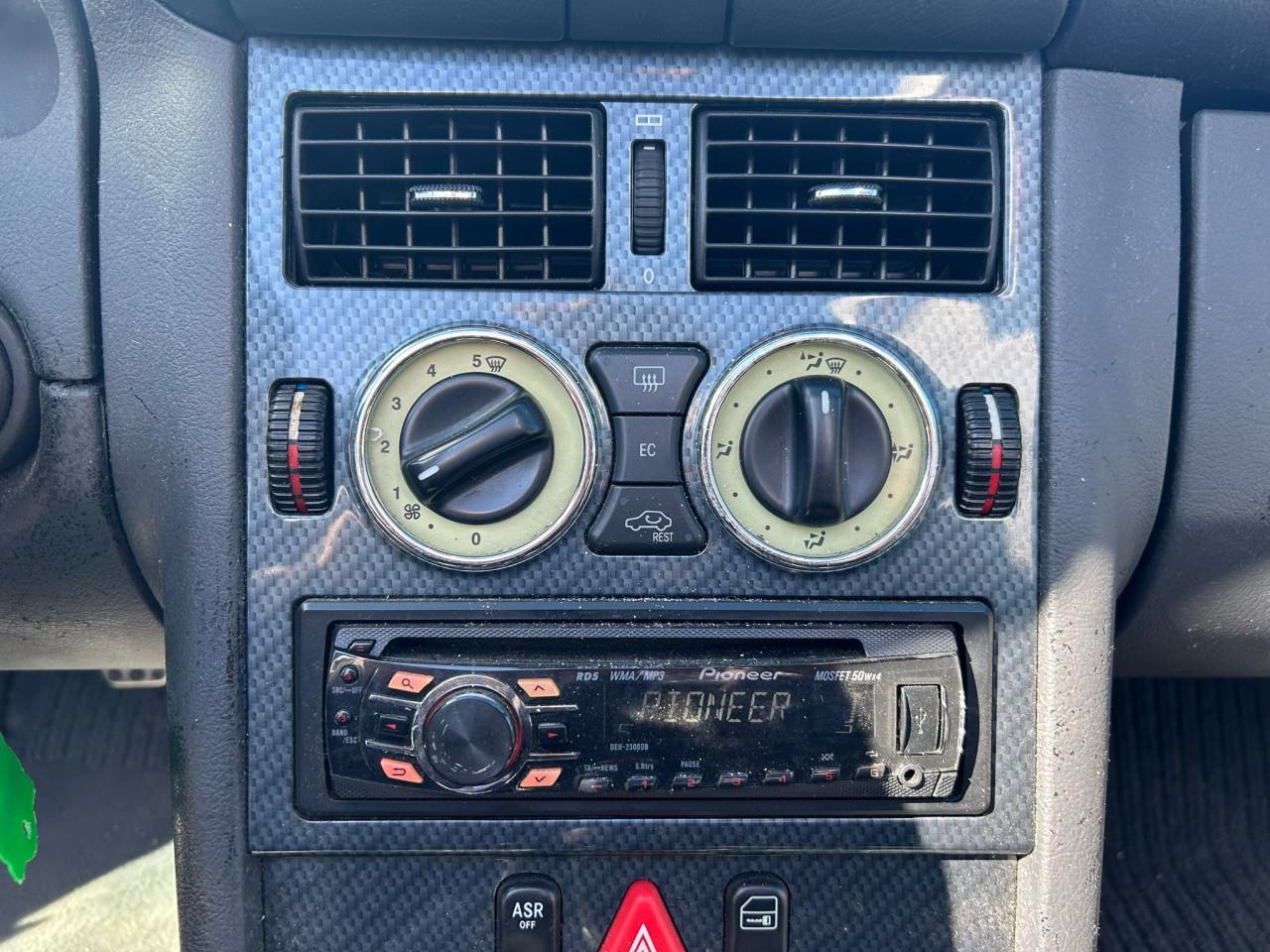 Mercedes-Benz SLK-klasse 200 Mooie Auto en Klinkt Mooi Sportief!