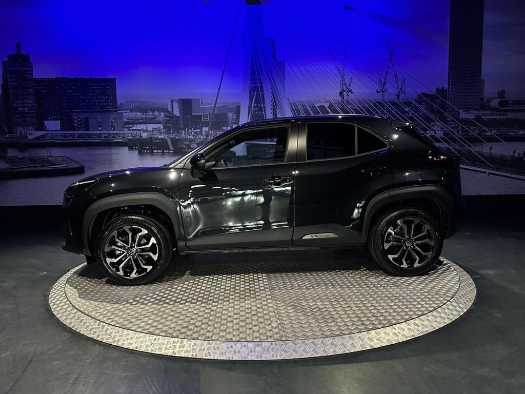 Toyota Yaris Cross 1.5 hybrid 130 dynamic *acc*winterpakket*camera*17inch*