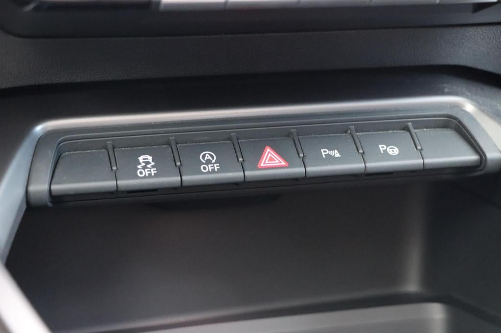 Audi A3 limousine 35 tfsi s edition 150pk s tronic