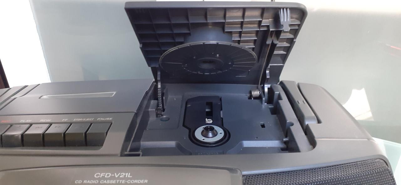 Sony draagbare radio cd cassete speler nieuw staat