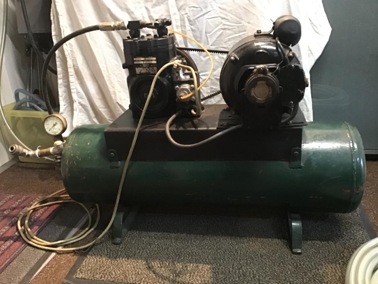 COMPRESSOR