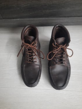 Timberland lederen schoenen bijna nieuw nieuwprijs € 189,- Nu maar € 89,-