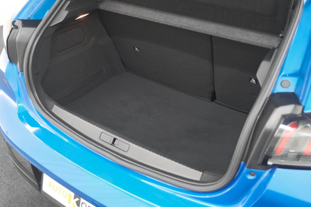 Peugeot 208 puretech 100 allure | trekhaak | camera | apple carplay | navig