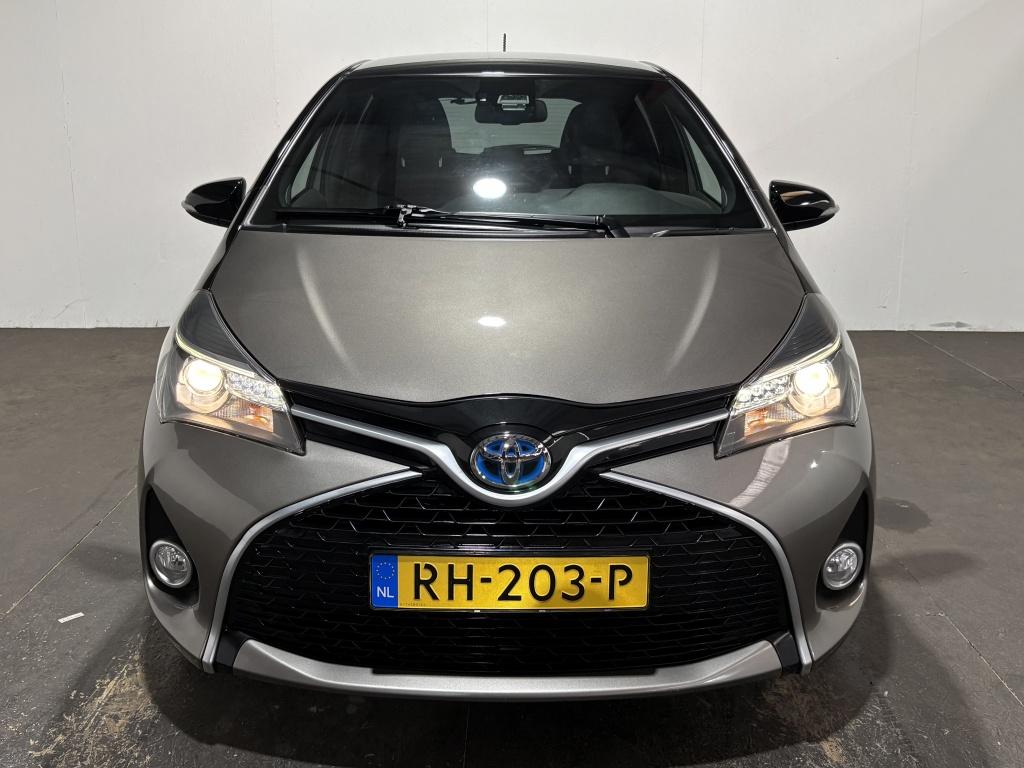 Toyota Yaris 1.5 hybrid dynamic bi-tone | camera | navi |