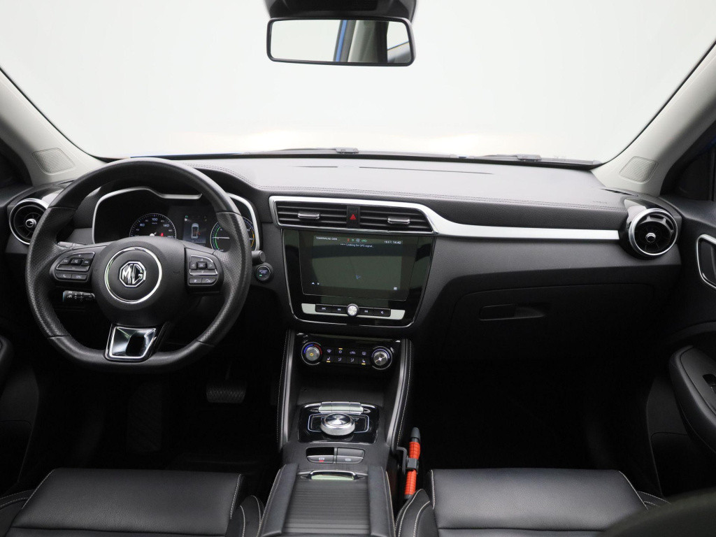MG Zs-ev luxury 45 kwh automaat | panoramadak | leder | navigatie | airco |