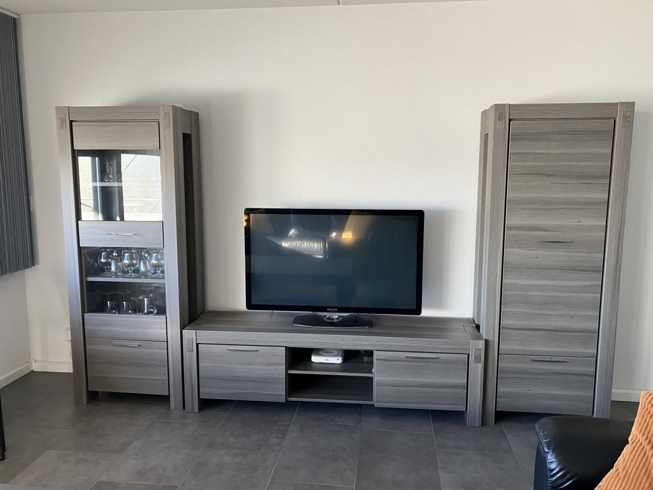 Tv meubel incl 2 hoge kasten