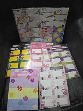 Set zelfklevende schooletiketten . Nieuw