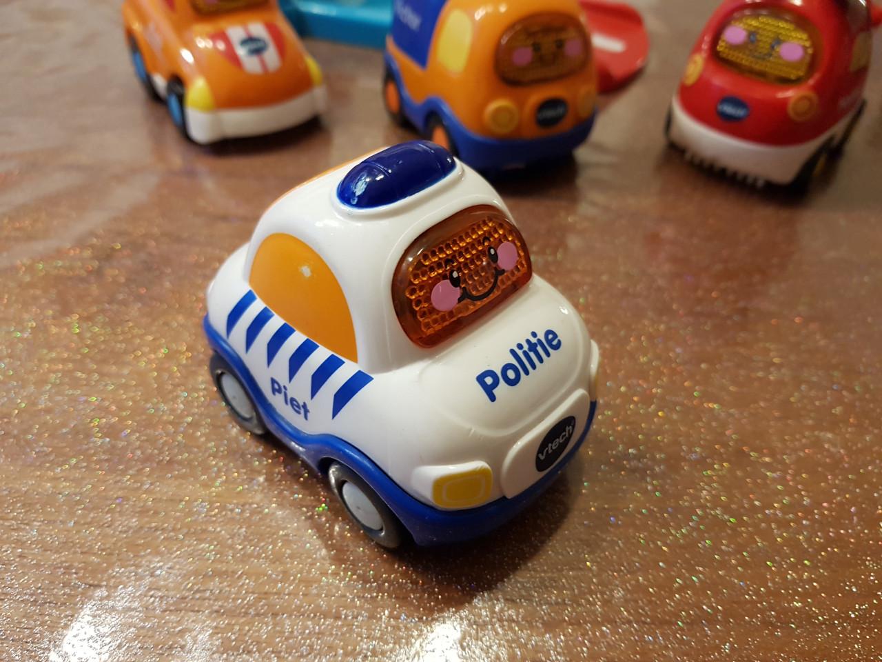 4 toettoet auto's en lanceerbaan