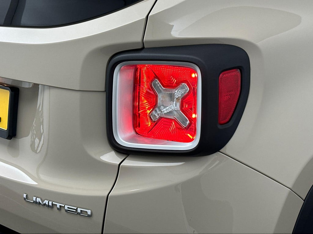 Jeep Renegade 1.4 multiair limited | automaat | navigatie | parkeersensoren