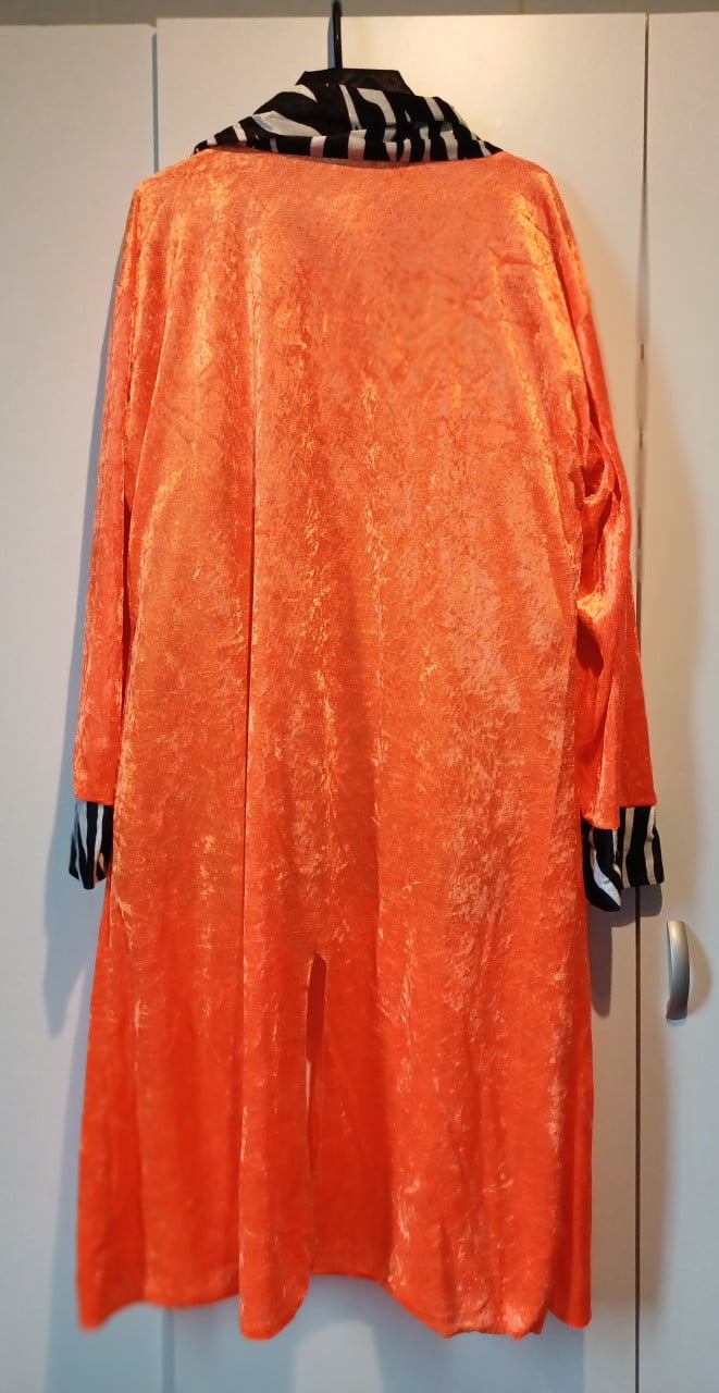 Oranje fluwelen pooierpak