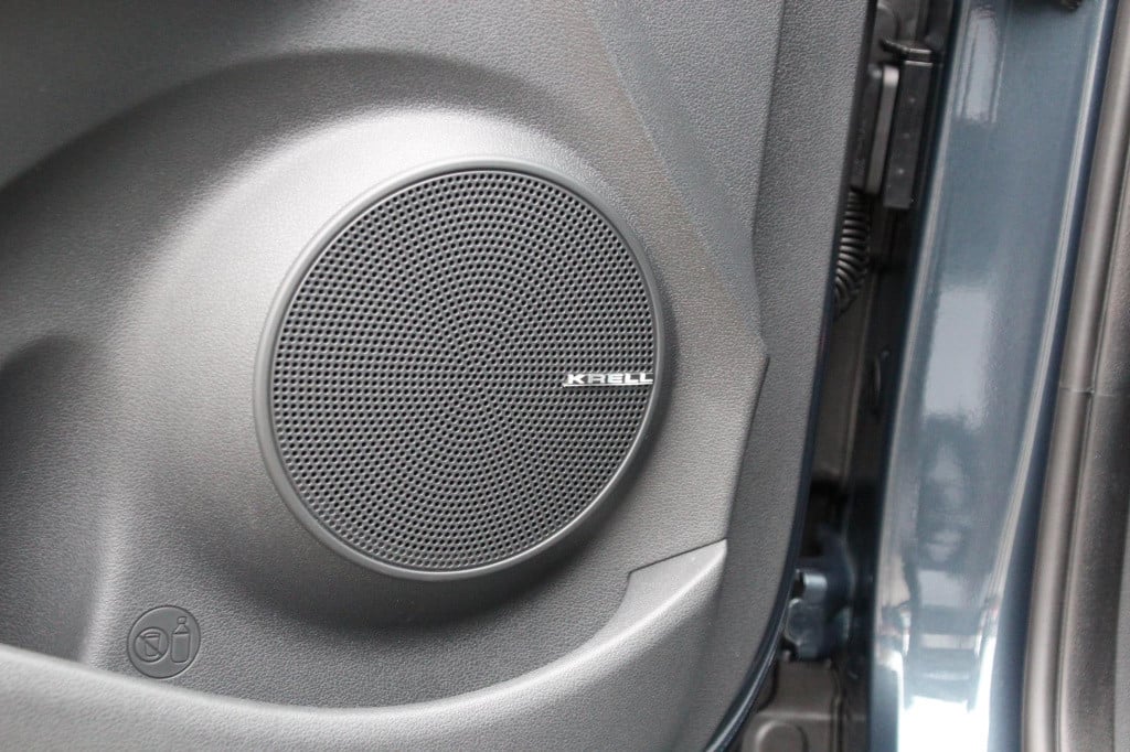 Hyundai Kona ev fashion 64 kwh