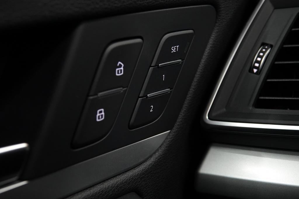 Audi Q5 2.0 quattro hybride | pano | luchtvering | led |