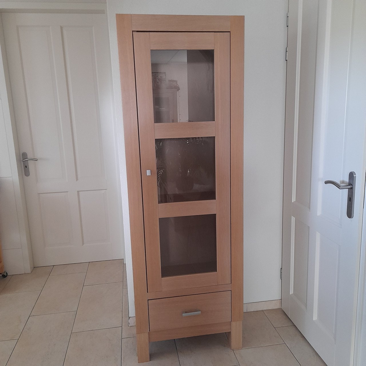 Mooie kast 64,5 x 38 x 190H ( in goede nette staat)