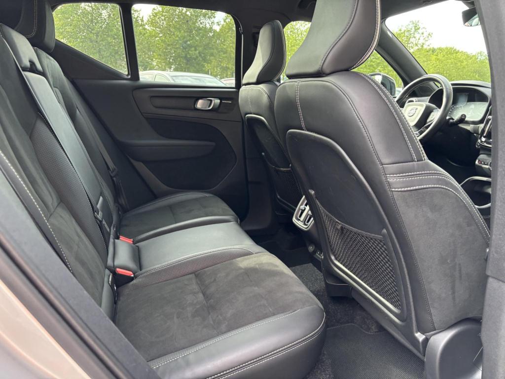 Volvo XC40 2.0 t4 r-design