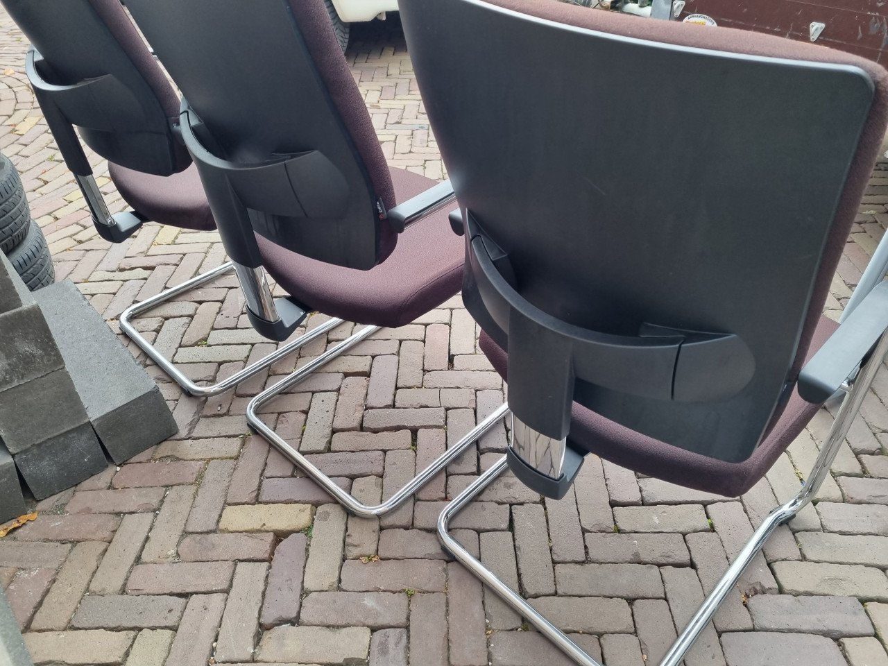 Vergaderstoelen merk Beta met verstelbare rugleuning en stapelbaar