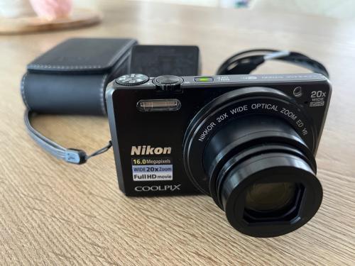 Nikon Coolpix S7000 black 8GB <verkocht>