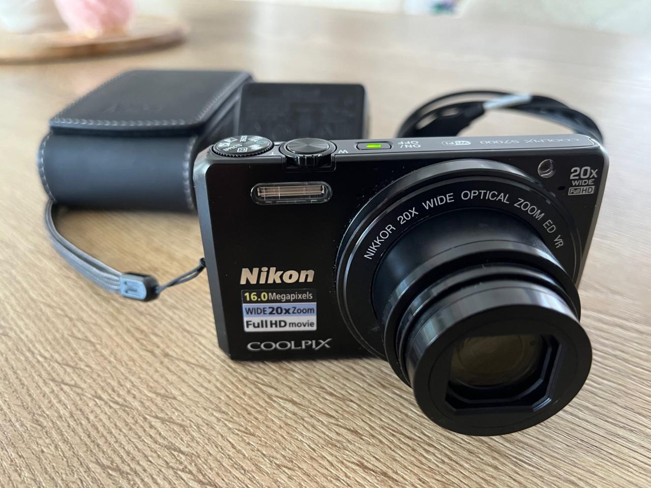 Nikon Coolpix S7000 black 8GB <verkocht>